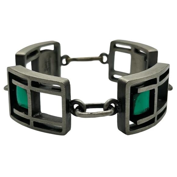 Vintage Artisan Made Post Modern Green Glass and Pewter Bracelet - Picture 2 of 4